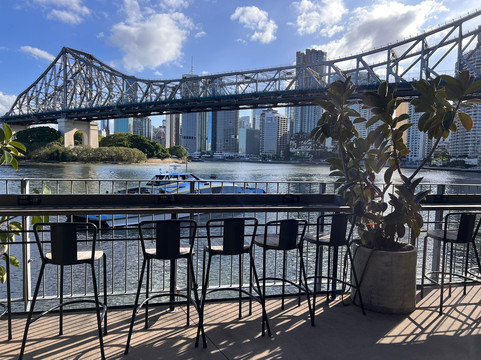 Felons Barrel Hall主图