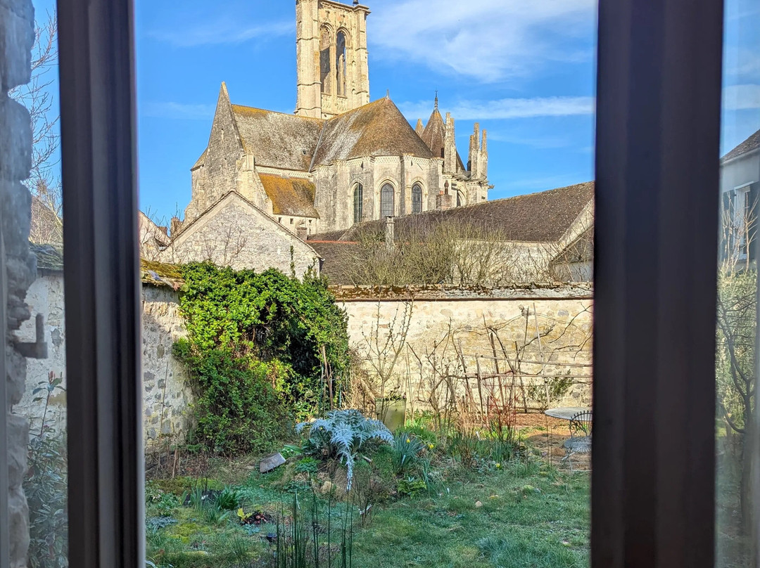 Sadhaka Yoga Larchant-Larchant必去景点