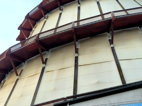 Jahrtausendturm im Elbauenpark-马格德堡必去景点