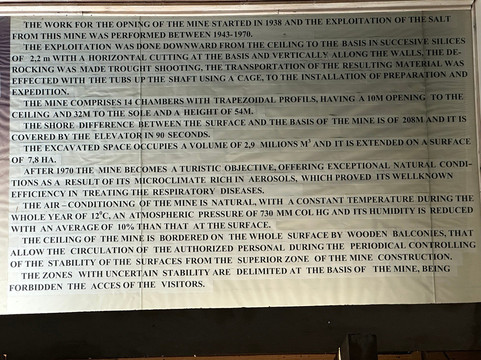Unirea Salt Mine-斯勒尼克必去景点