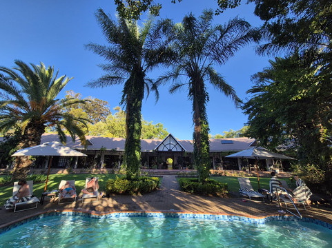 哈朗加纳洛奇酒店主图