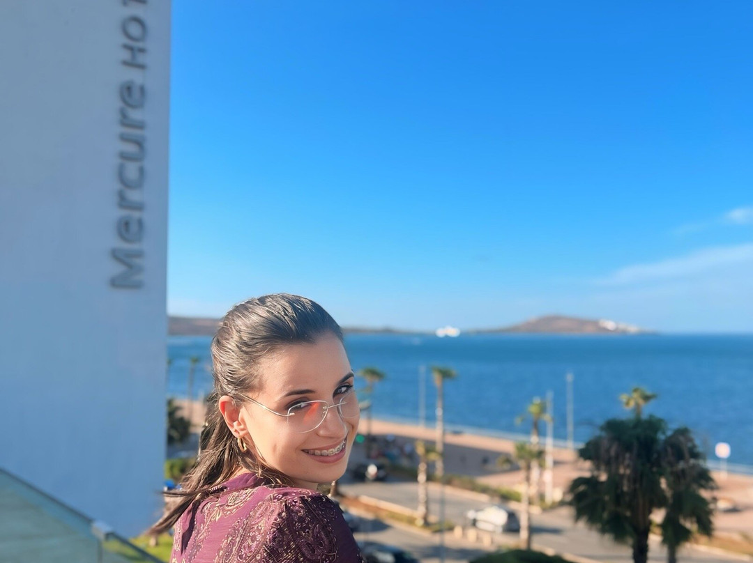 里夫纳多美居酒店主图