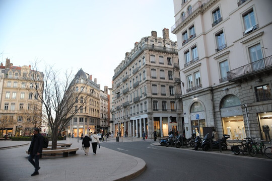La Place des Jacobins-里昂必去景点