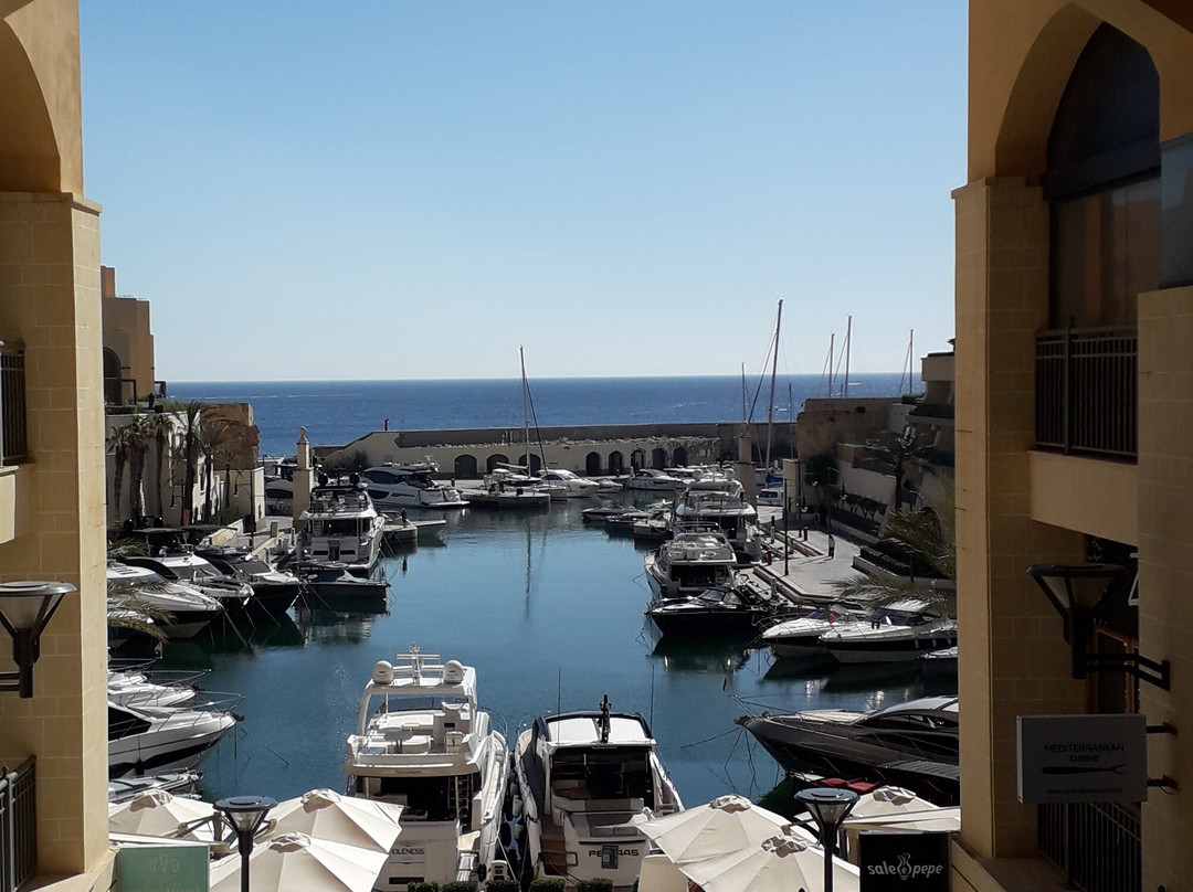 Portomaso Marina-圣朱利安斯必去景点