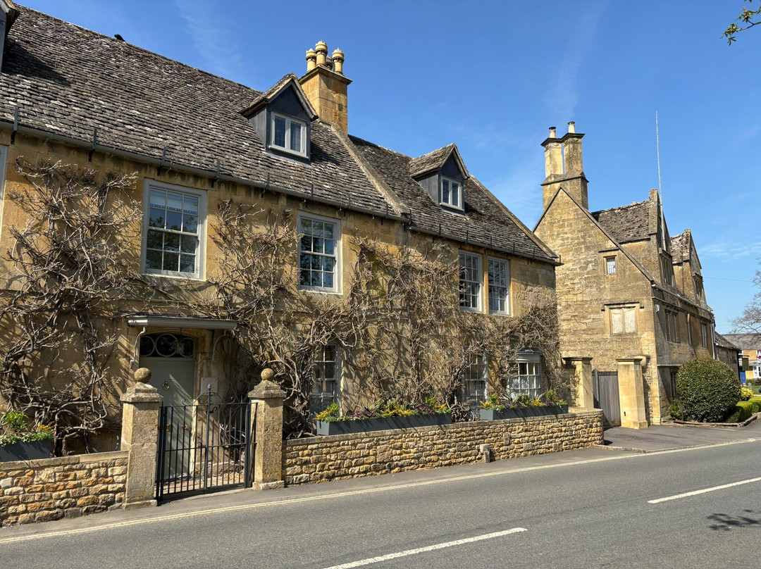 格洛斯特-沃里克铁路-切尔滕纳姆必去景点