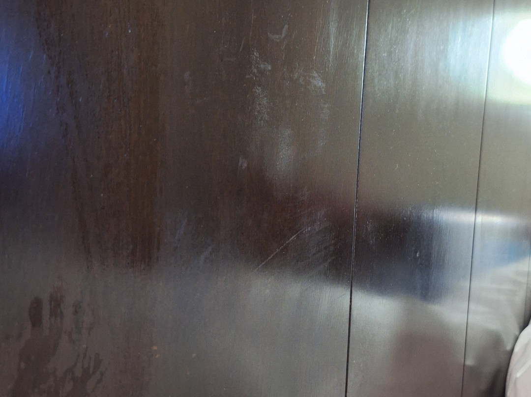 贝斯特韦斯特优质里之山峰套房酒店主图