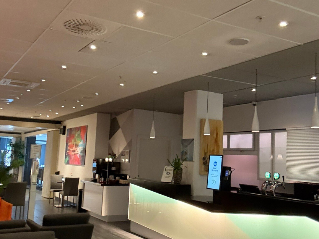 贝斯特韦斯特莱托哈伦酒店主图