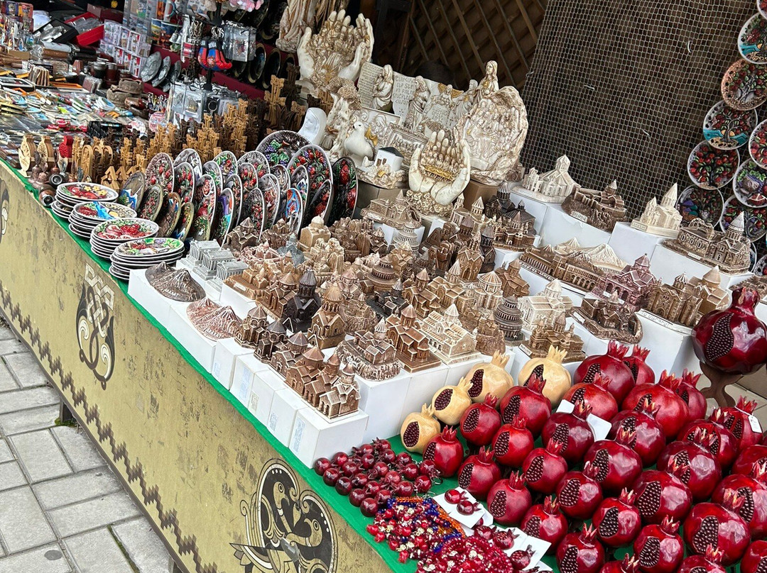 Vernissage Market-埃里温必去景点