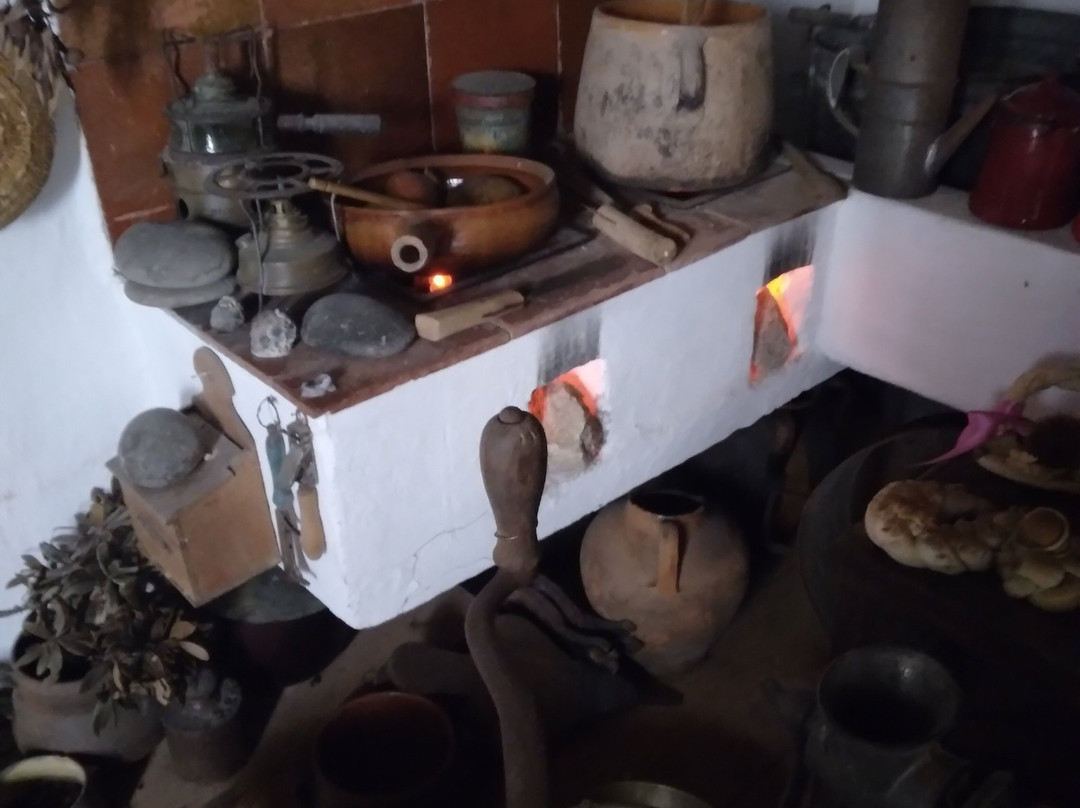 Museo Etnografico Galluras "La casa della Femina Agabbadora"-Luras必去景点