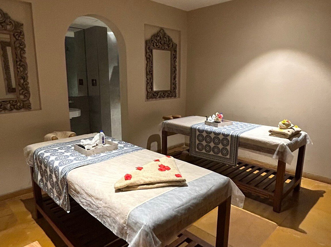 Time Square Resort & Spa Bhuj主图