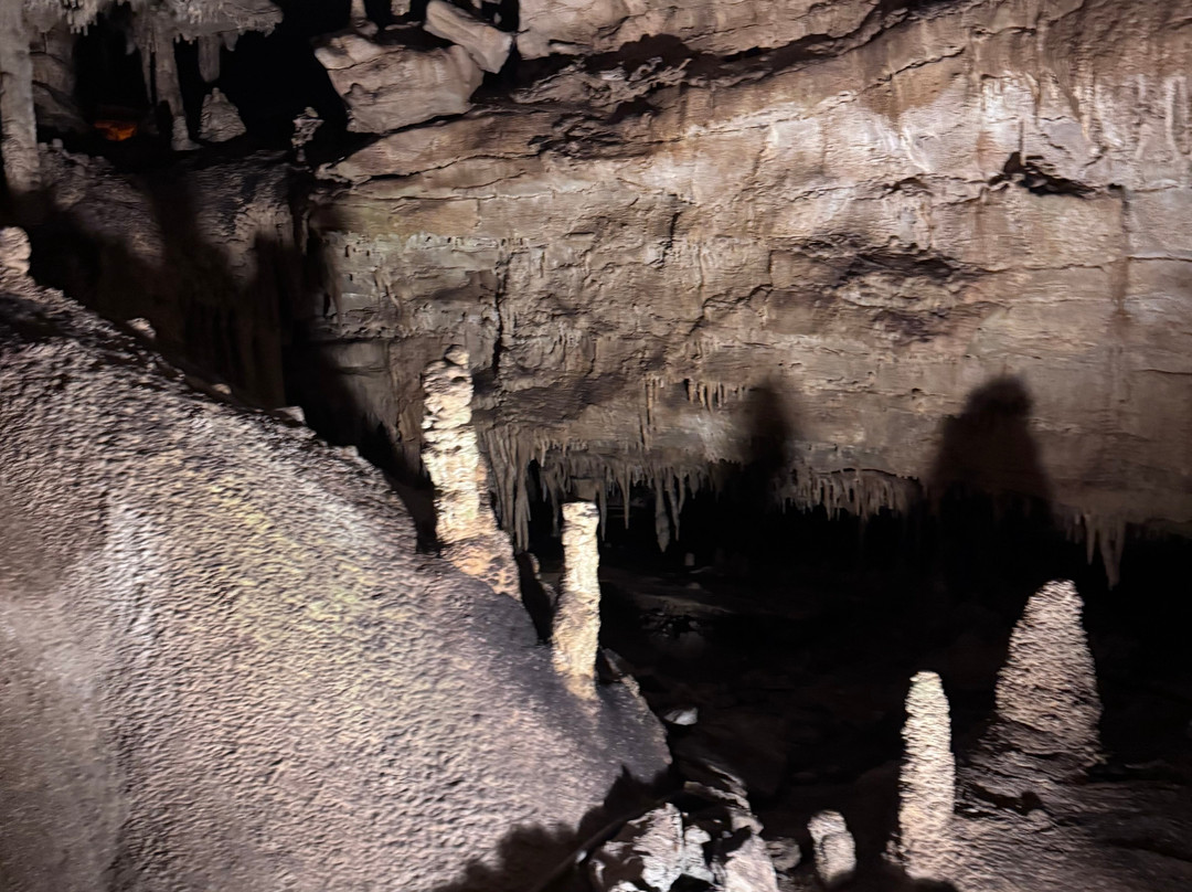 Frozen Niagara-Mammoth Cave必去景点