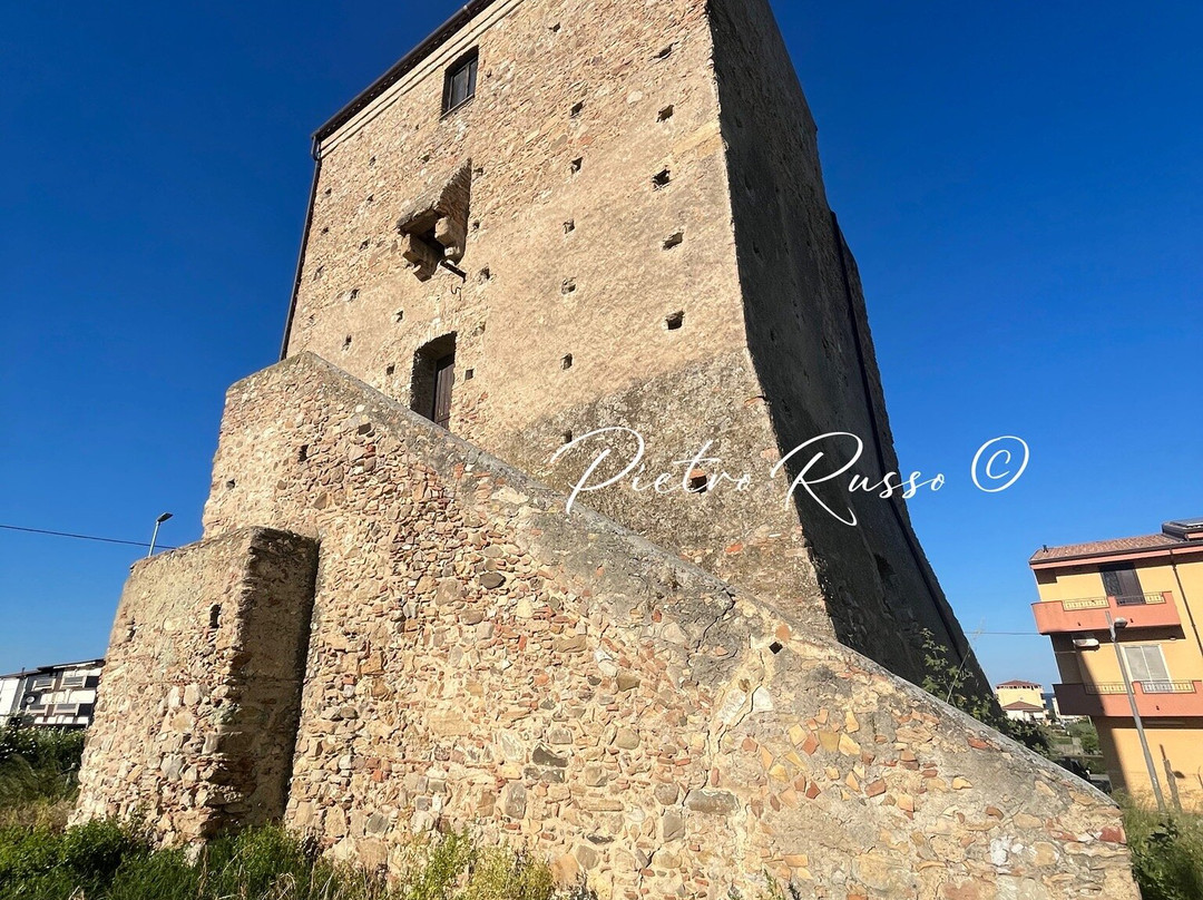 Torre della Limara-Marina di Strongoli必去景点