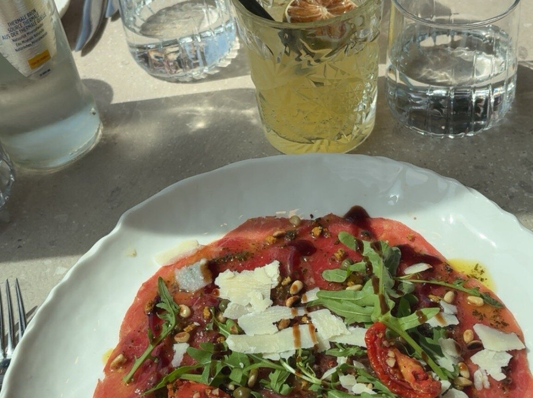 Lova restaurant
