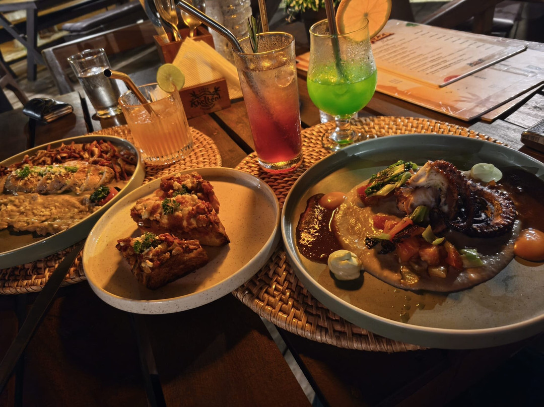 Shelter Beach Restaurant