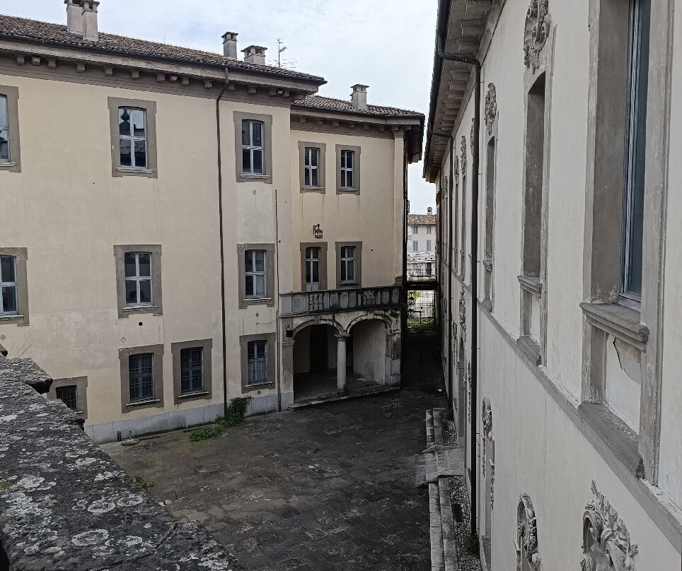 Palazzo Visconti-Brignano Gera d'Adda必去景点