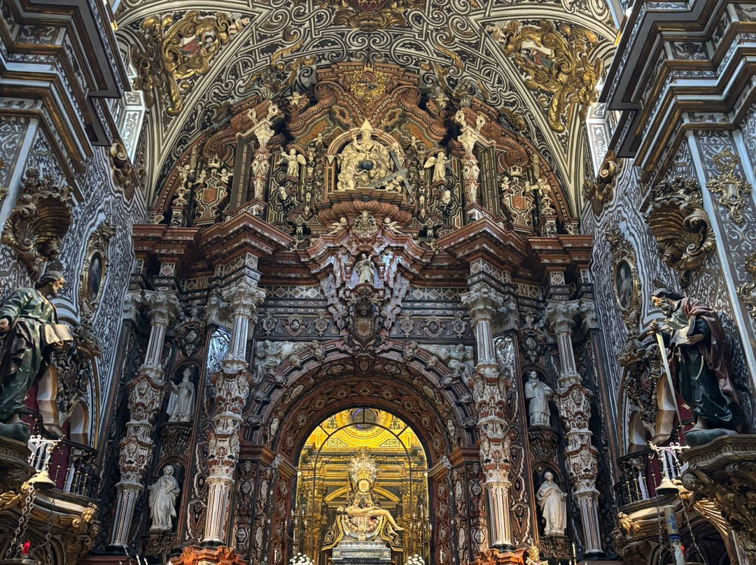 Basilica de Nuestra Senora de las Angustias-格拉纳达必去景点