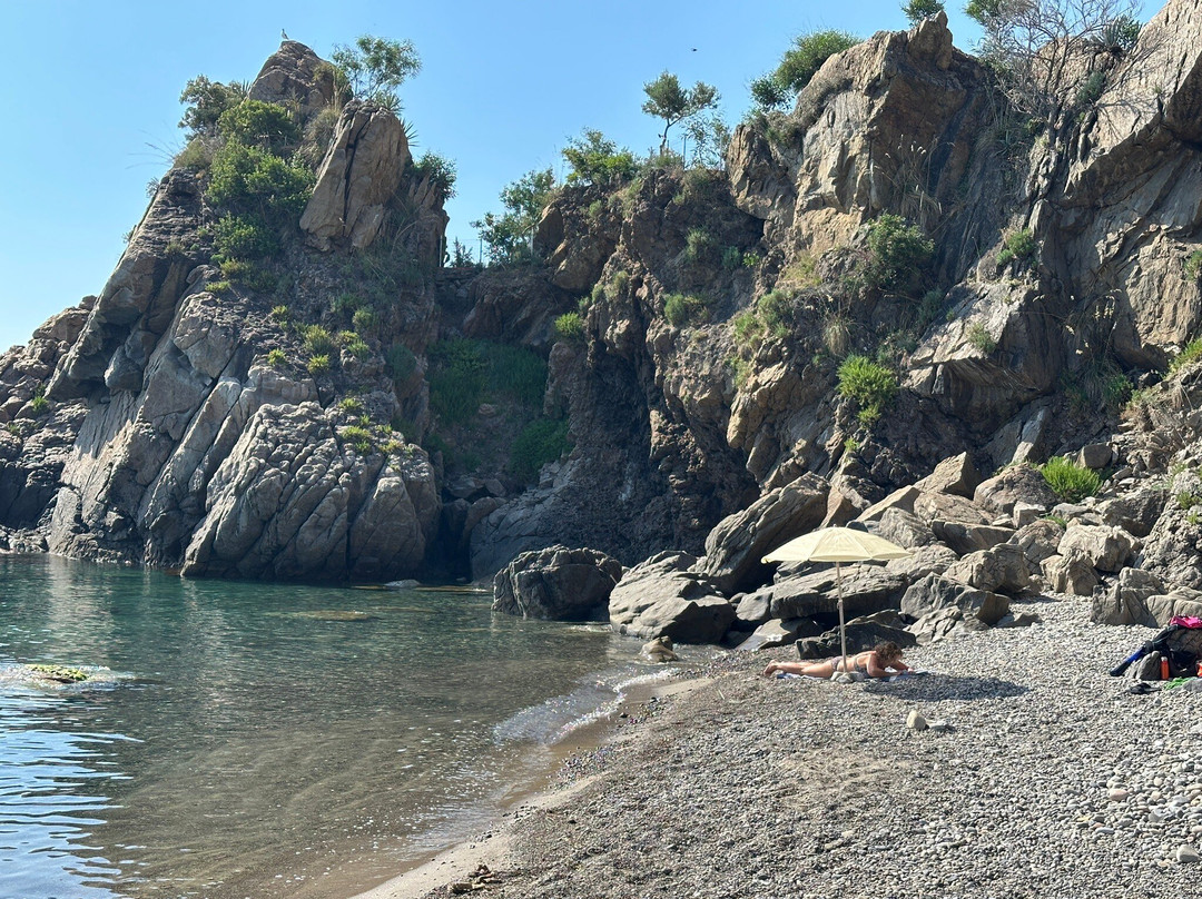 Spiaggia Caldura-切法卢必去景点
