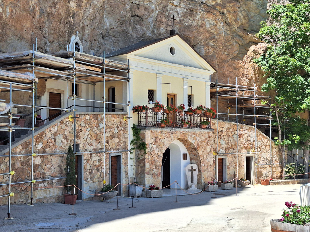 Santuario Della Santissima Trinita Vallepietra-Vallepietra必去景点