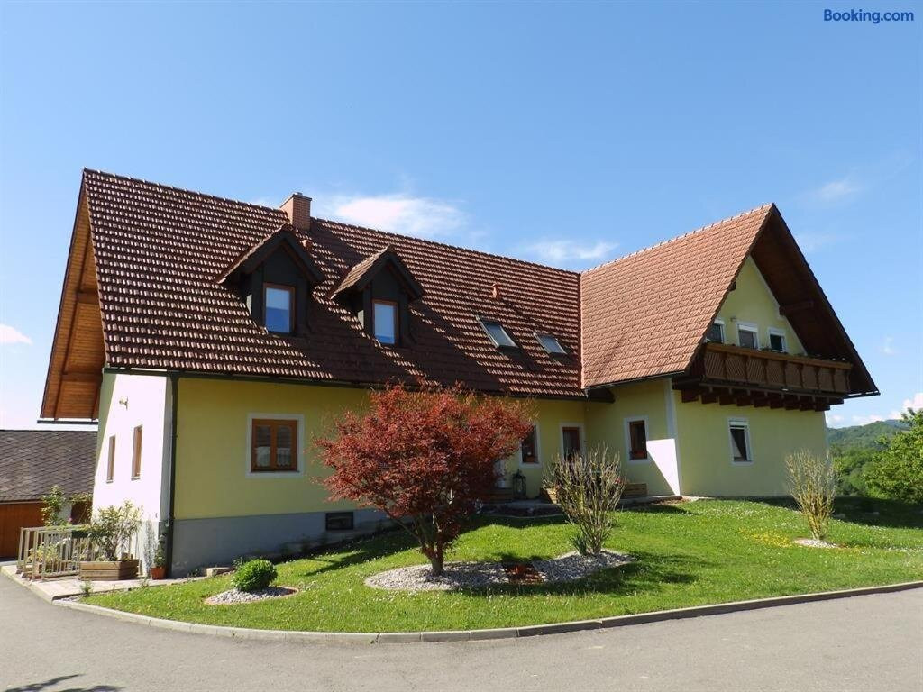 Weingut & Gästezimmer Bernhard