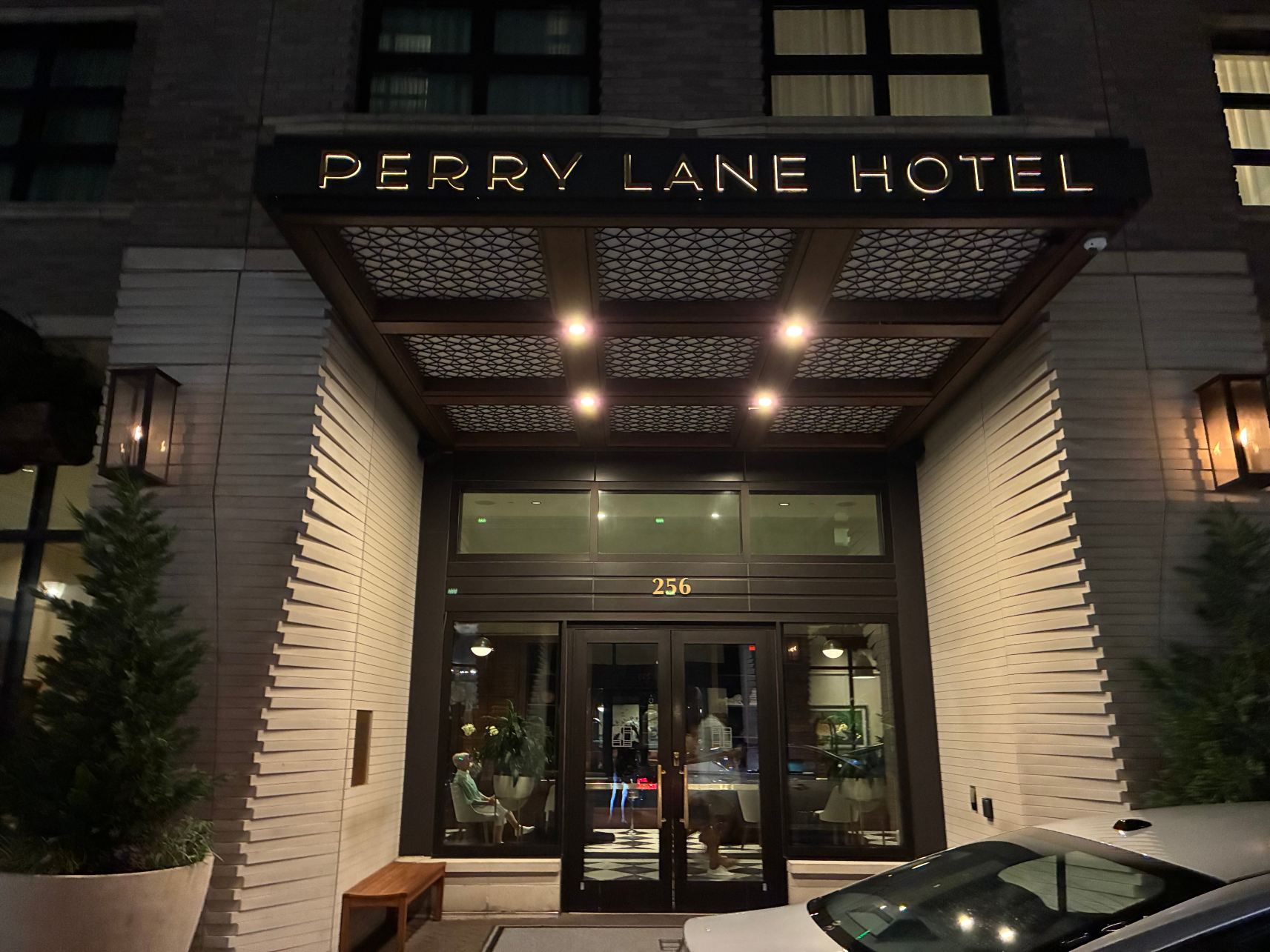 萨凡纳佩里巷豪华精选酒店-旅行者