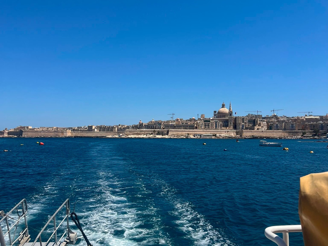 Valletta Ferry Services-斯利马必去景点