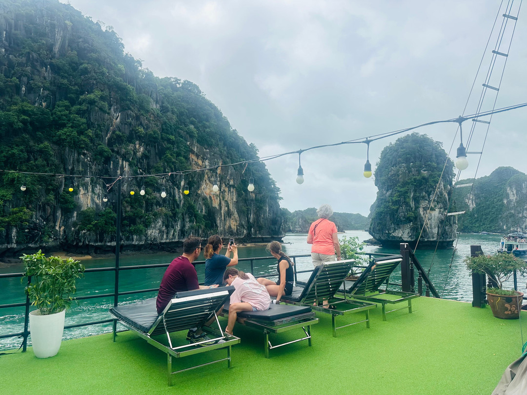 Elephant Beach-卡巴必去景点
