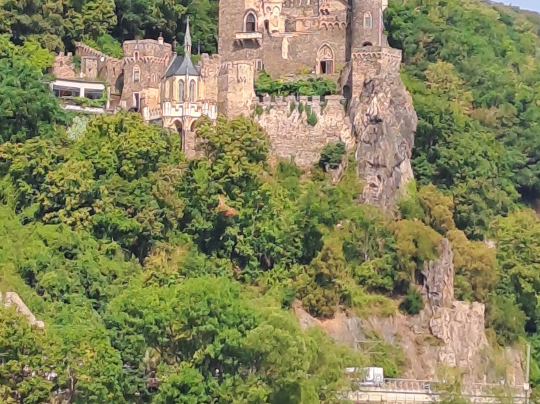 Burg Rheinstein-Trechtingshausen必去景点