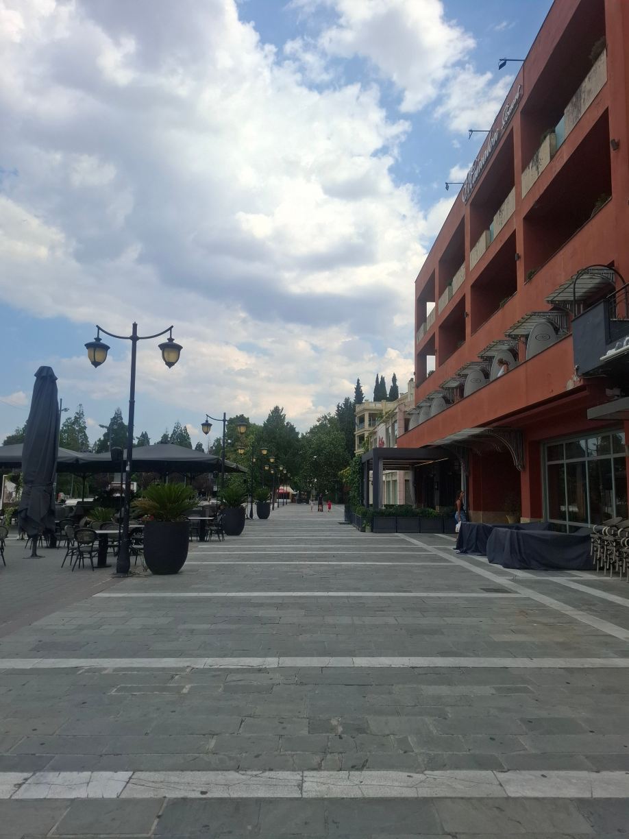 梅洛莱恩假日酒店-旅行者