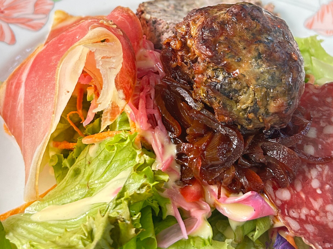 Hotel-Restaurant Douce France主图