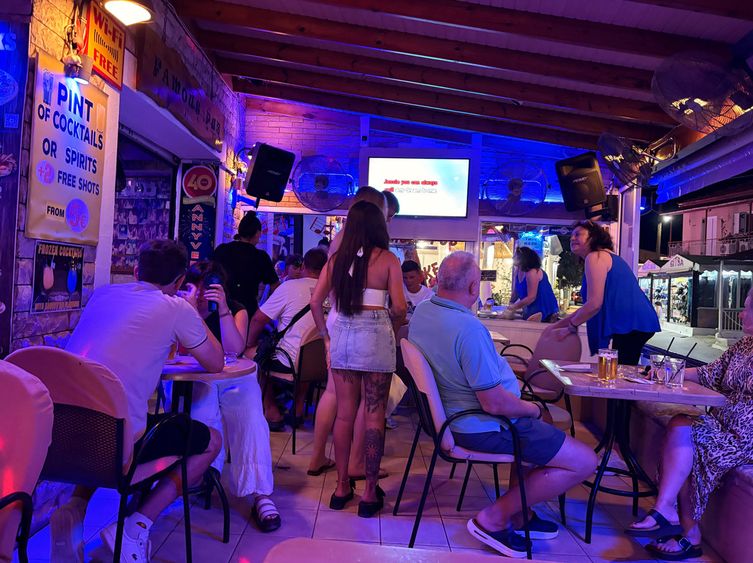 Maria's Famous Karaoke Fun Pub-Kavos必去景点