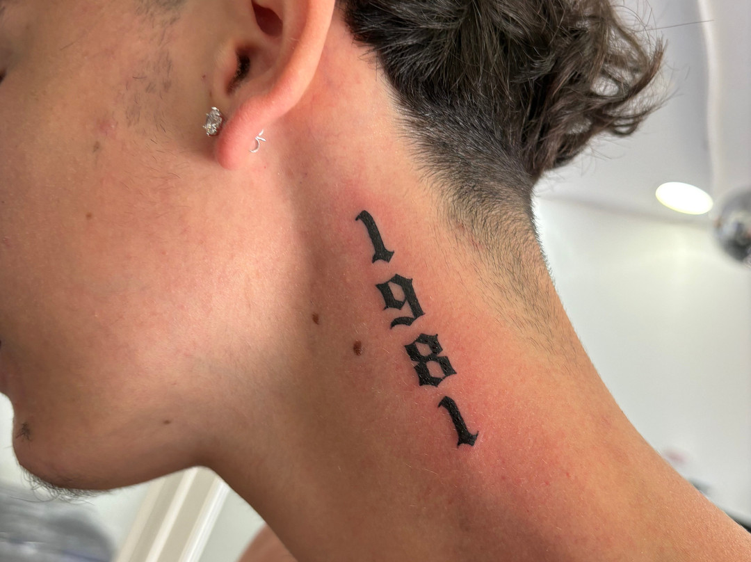 INKspiration Tattoo and Piercing Studio-托雷莫里诺斯必去景点