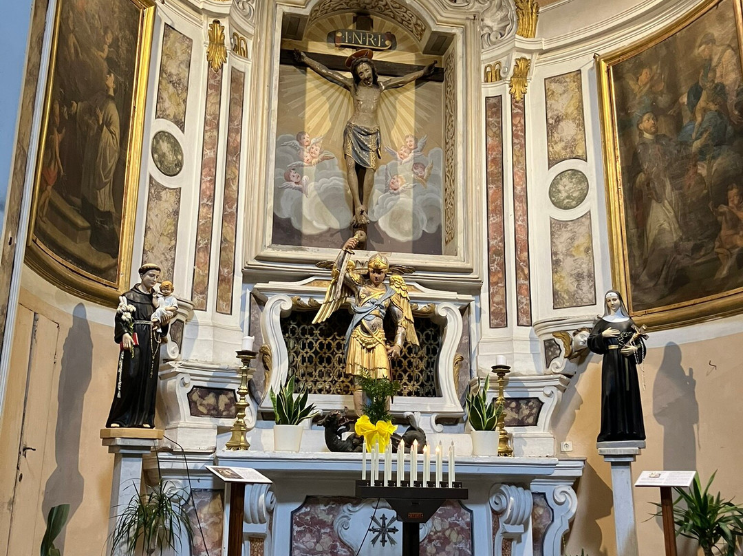 Chiesa di San Michele Arcangelo-佩夏必去景点