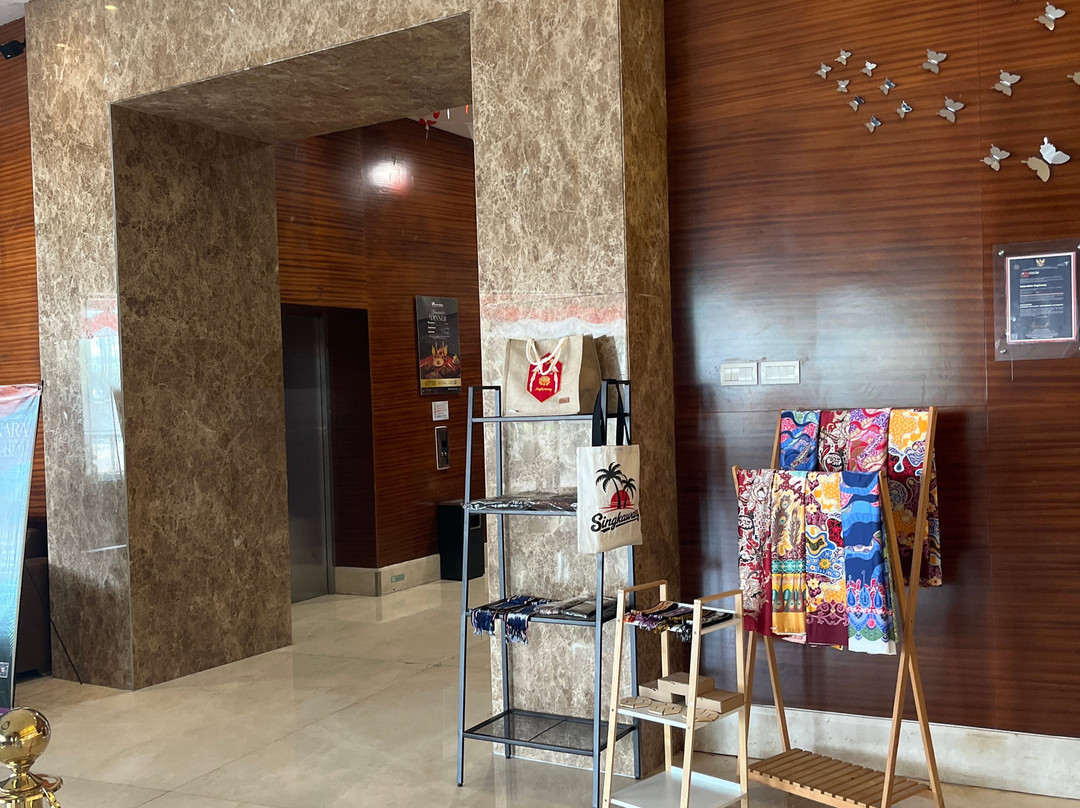 山口洋瑞士贝尔旅店主图