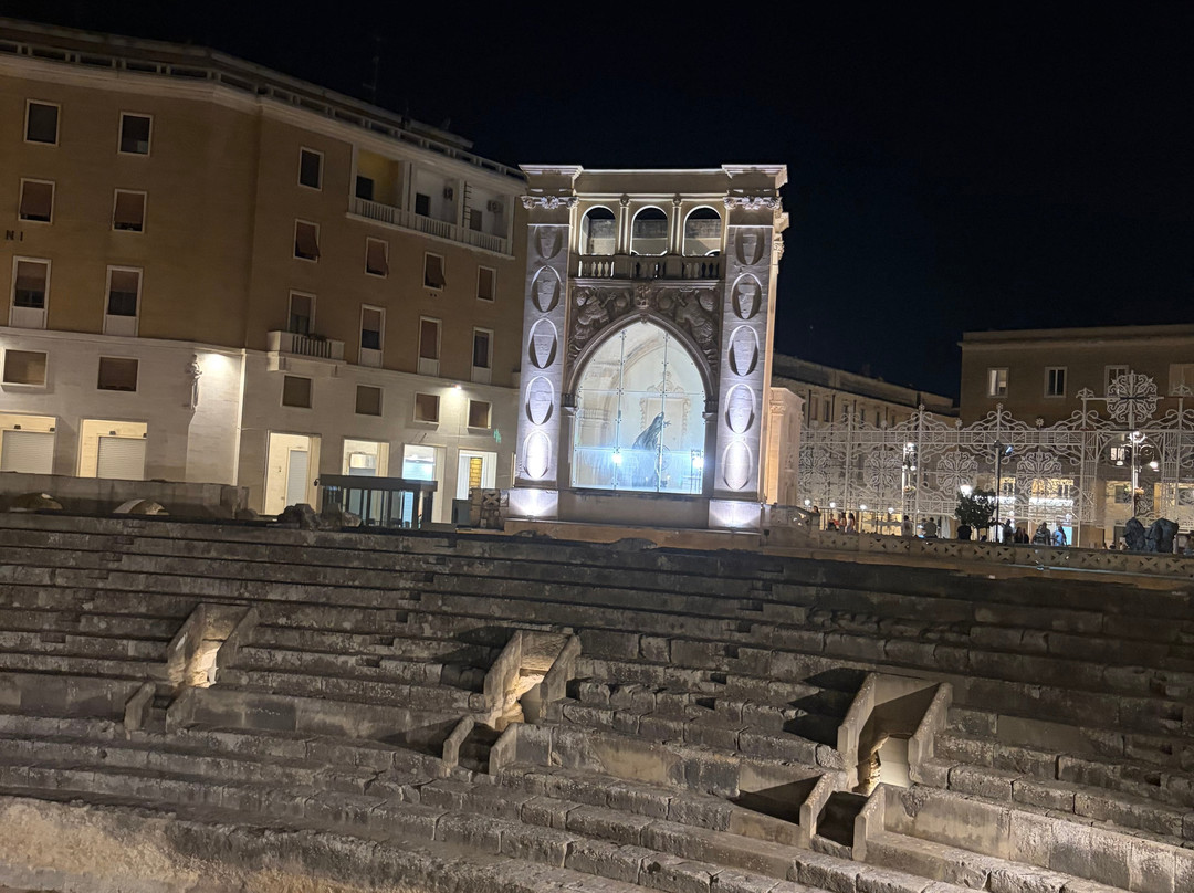 Piazza Sant'Oronzo-莱切必去景点