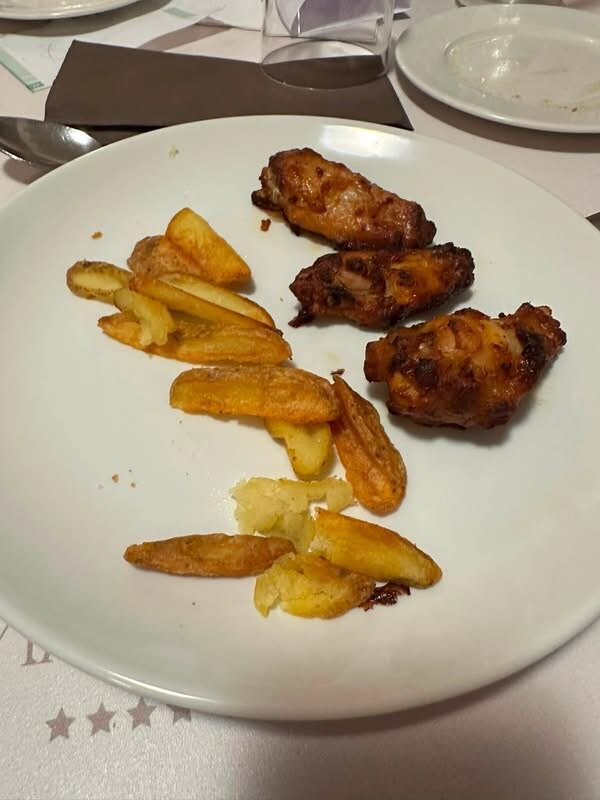 阿蕾佳依玛莉娜住宅酒店主图