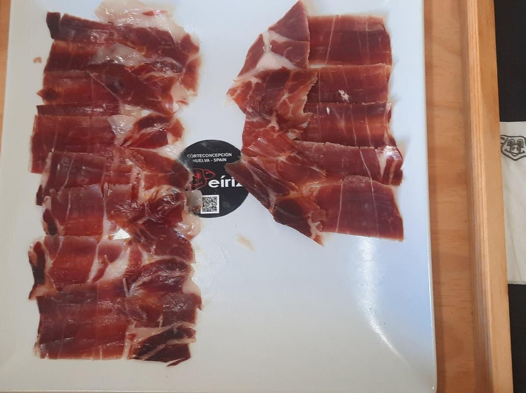 Eiriz Jamones & Embutidos De Bellota-Corteconcepcion必去景点