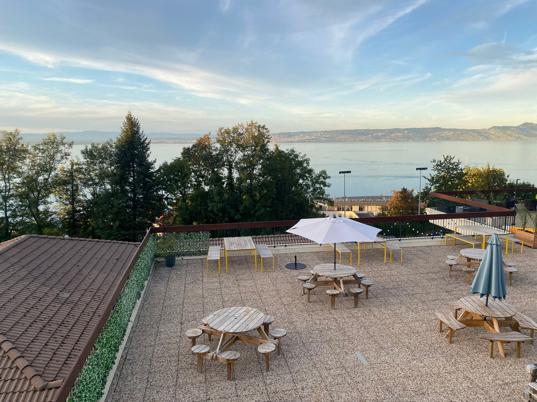 Côté Lac Hostel