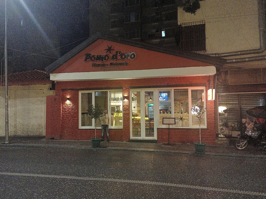 Pomo D'oro Pizzeria Ristorante