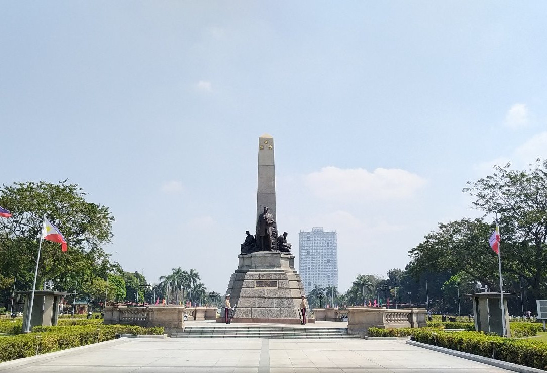 Jose Rizal First Monument-Daet必去景点