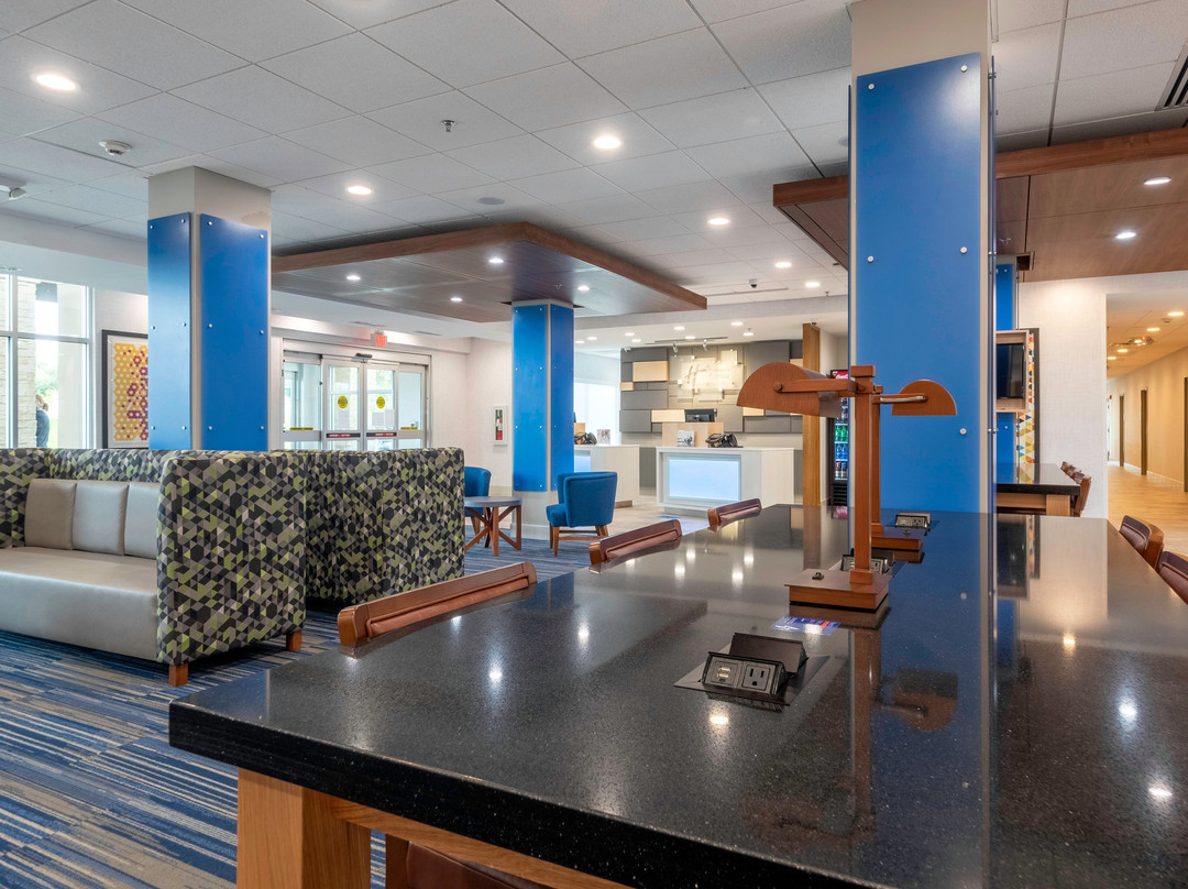 斯汤顿酒店住宿-Holiday Inn Express & Suites Staunton by IHG