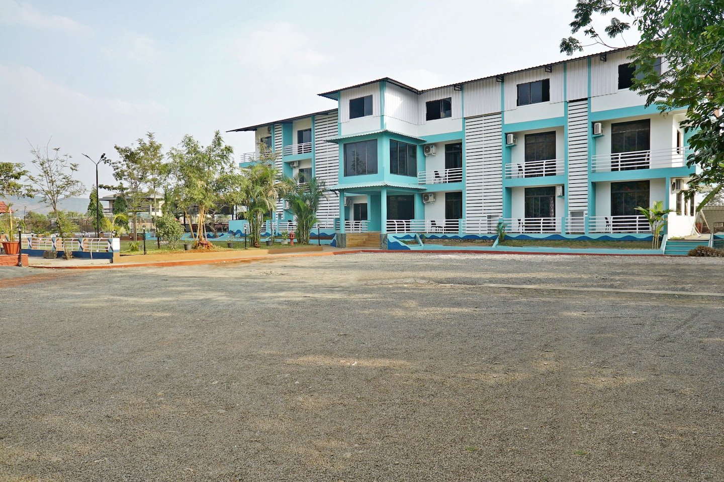 Ellegance Hill Resort-官方