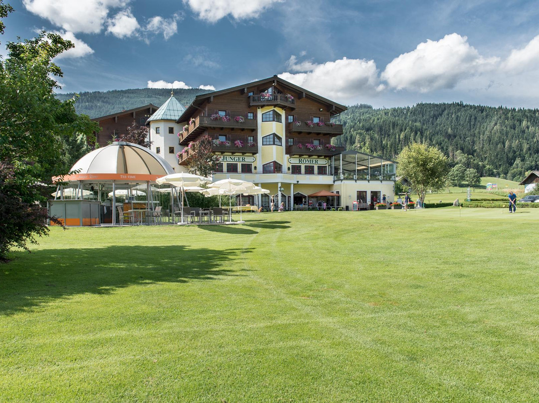 轮城酒店住宿-Zum Jungen Roemer