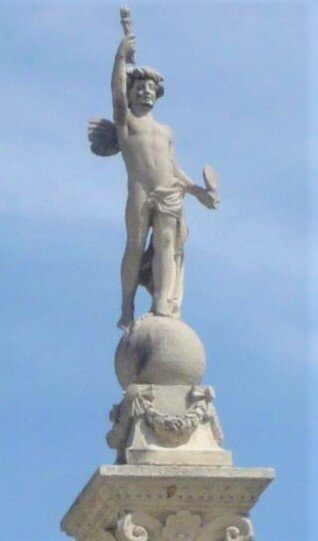 Fontaine Monumentale景点图片