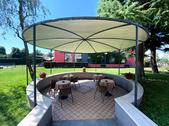 Embassy Park Hotel-官方