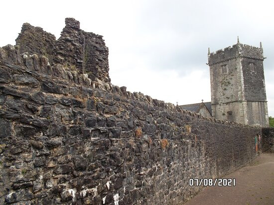 Newcastle Castle, Bridgend景点图片