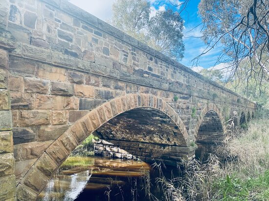 Hughes Creek Bridge-Avenel必去景点