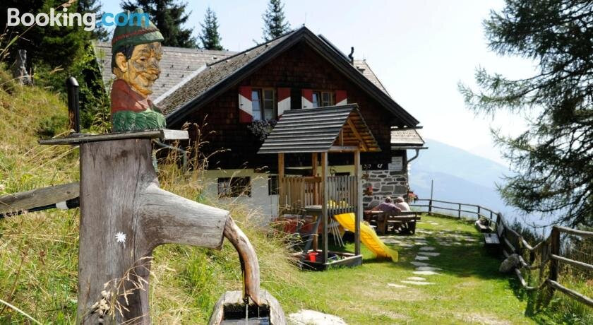 Bergfriedhutte