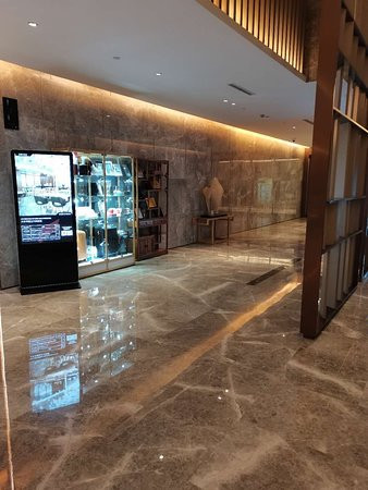 瑞斯丽酒店主图