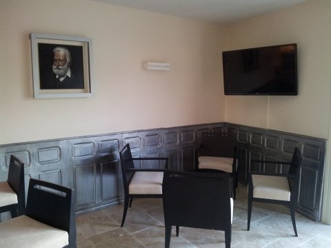 维克多雨果酒店-官方