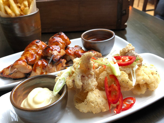 The Bricklayers主图